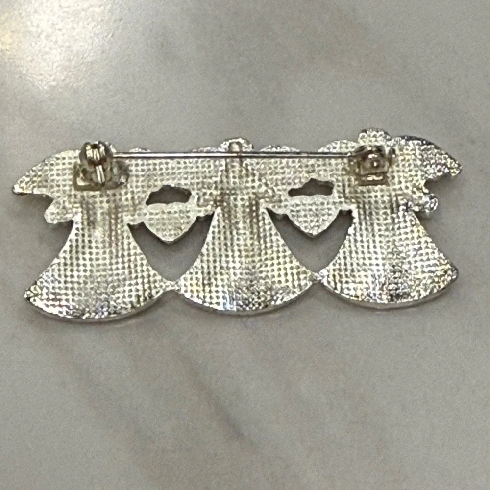 Three Angels Brooch Pin Silver‎ Tone Red Hearts Glitter Wings Vintage Jewelry